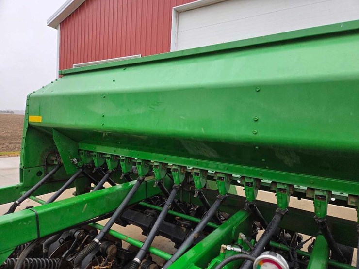 john-deere-1590-image-47