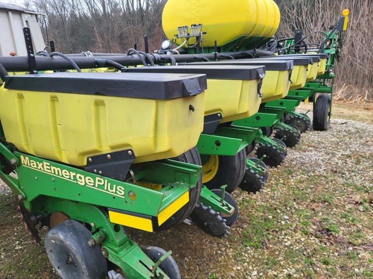 2010-john-deere-1770nt-image-18