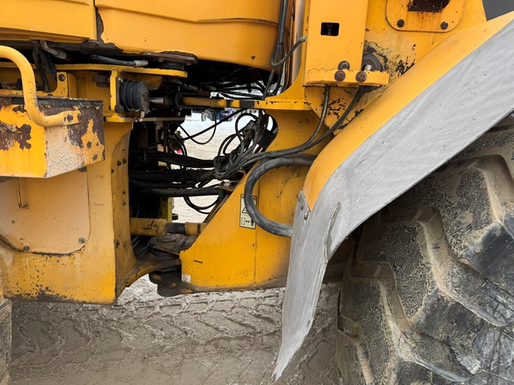 2007-volvo-l120f-image-25