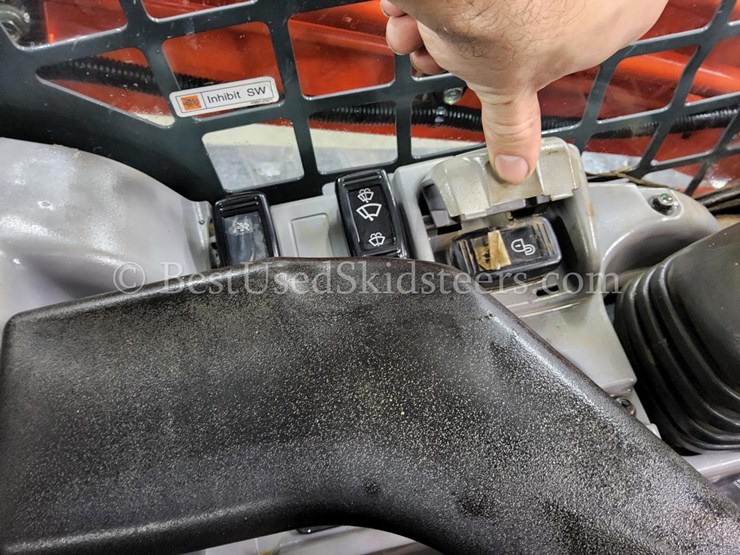 2023-kubota-svl97-2-image-27