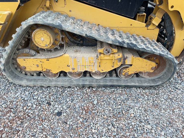 2017-caterpillar-259d-image-49