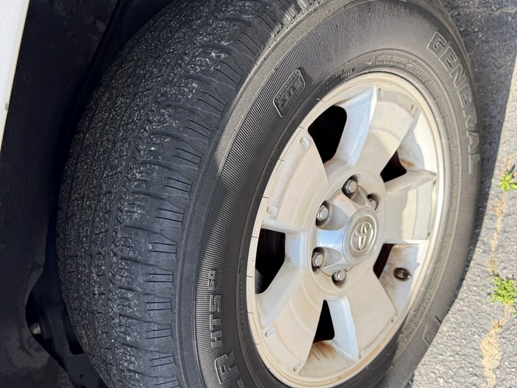 2004-toyota-4-runner-image-6