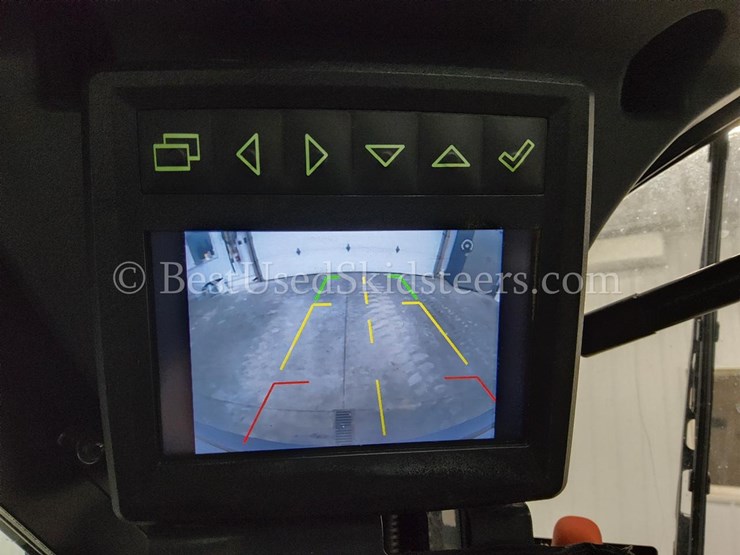 2023-deere-325g-image-30