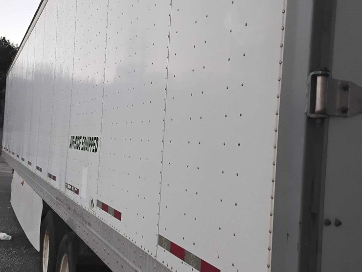 2013-great-dane-van-image-30