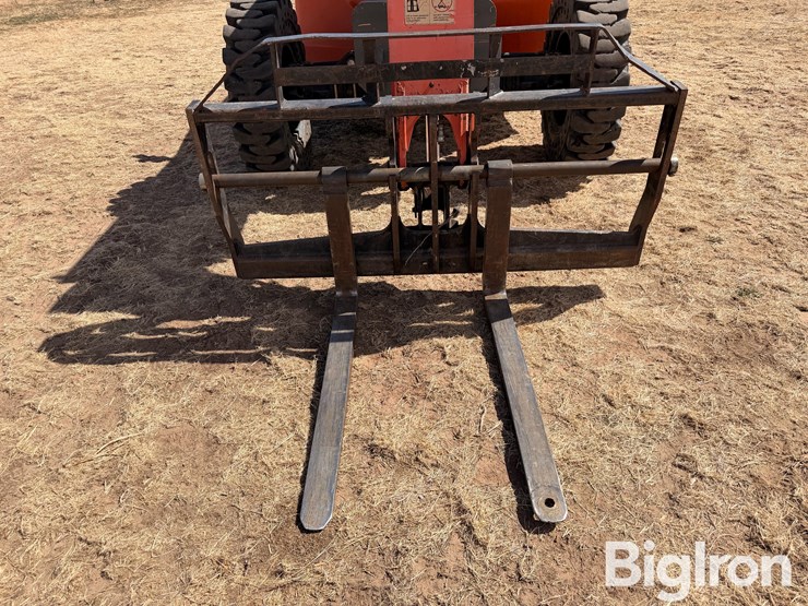 2012-jlg-g9-43a-image-16