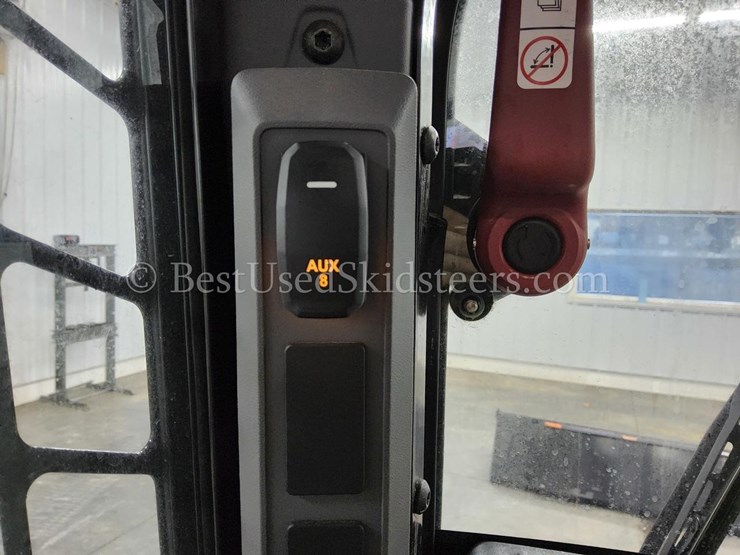 2024-caterpillar-255-image-37