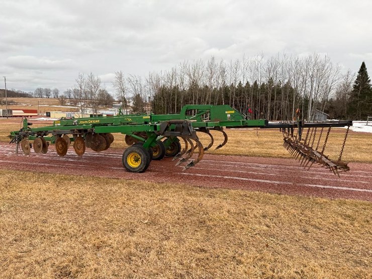 john-deere-2700-image-6