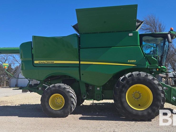 2016-john-deere-s680-image-4