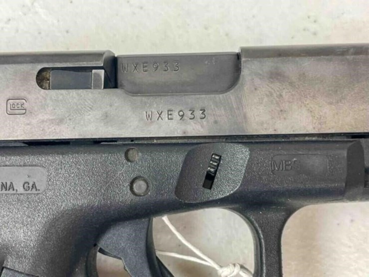 glock-pistol-image-3