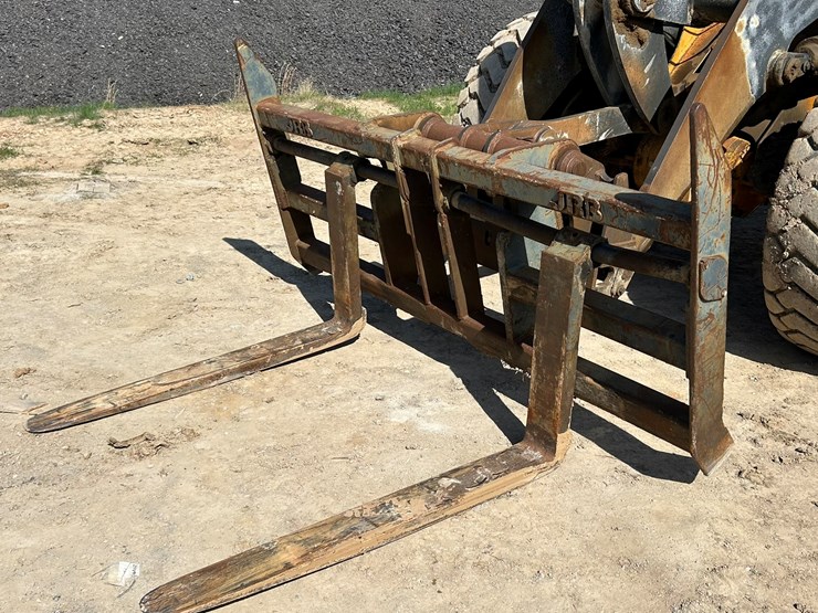 2010-deere-544k-image-10