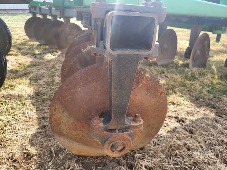 john-deere-2700-image-38