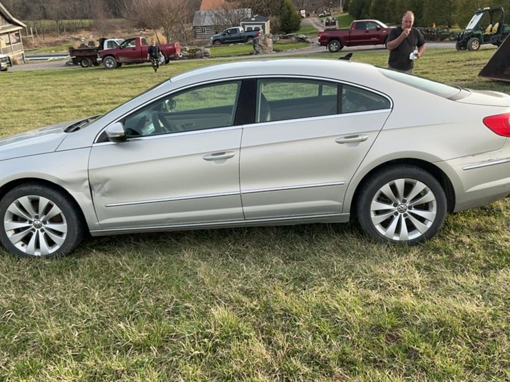 #510-•-2009-volkswagen-passat-image-2