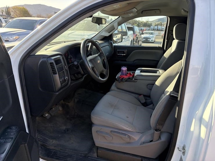 2018-chevrolet-1500-image-9