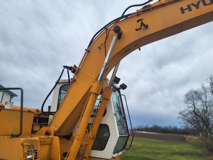 hyundai-robex-130-lc-image-38