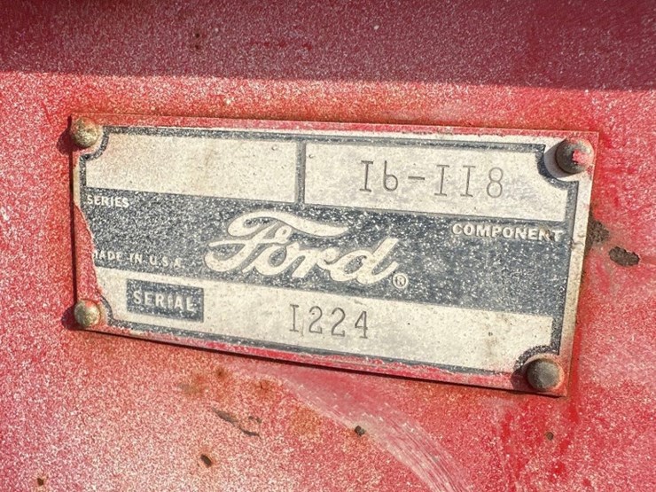 ford-960-image-16