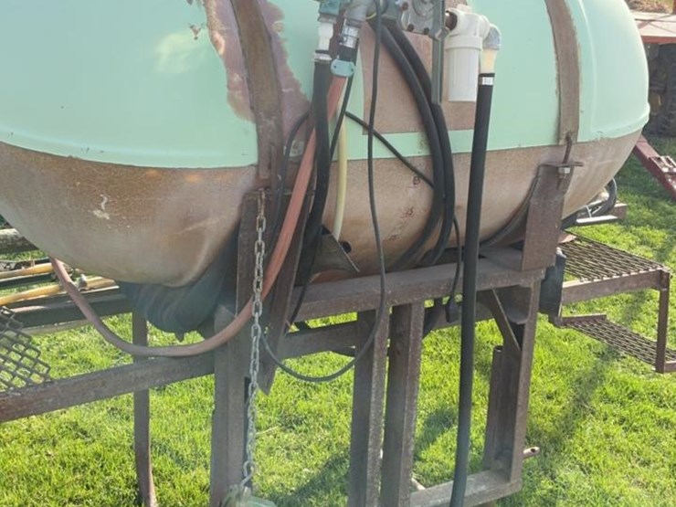 #719-•-165-gallon-sprayer-image-16