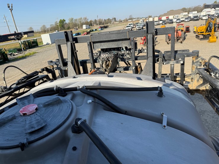 2015-apache-as720-image-96