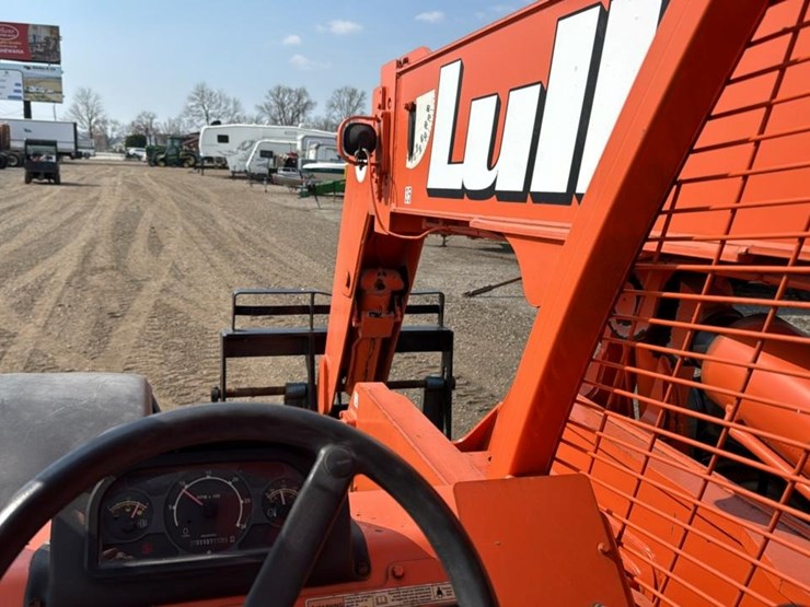 2007-lull-644-image-38