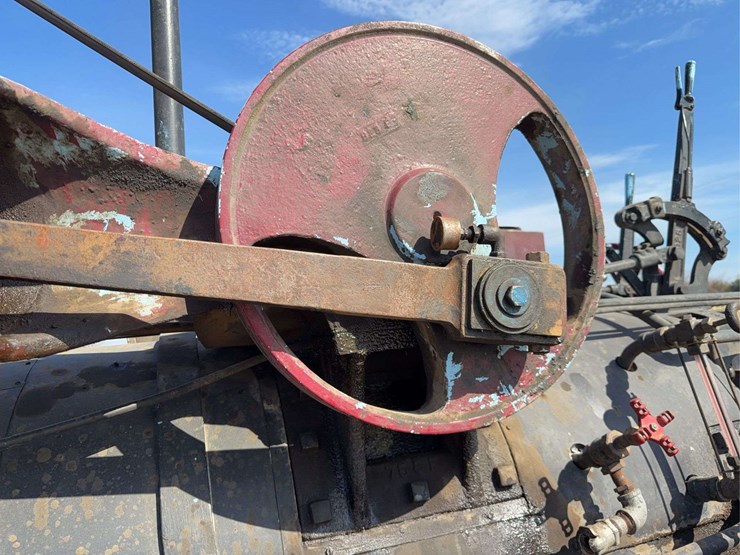 1910-advance-rumely-steam-traction-engine-image-21