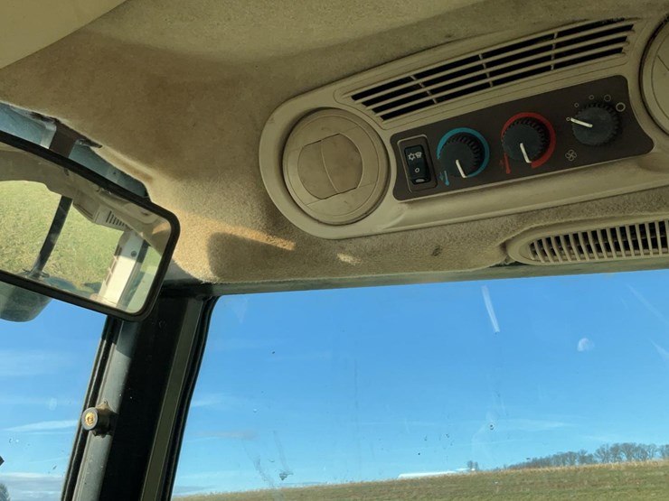 2004-john-deere-5420-image-22