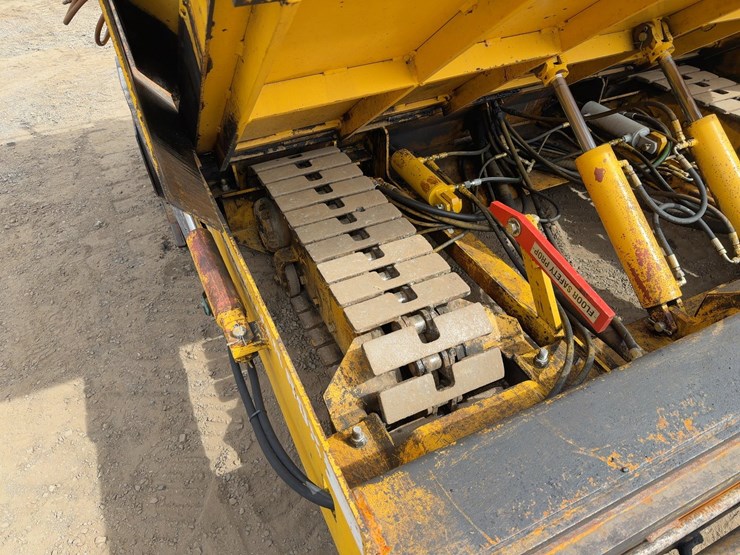 2005-gehl-1648-image-10