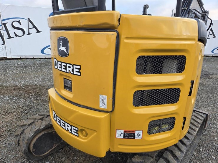 2020-deere-26g-image-33