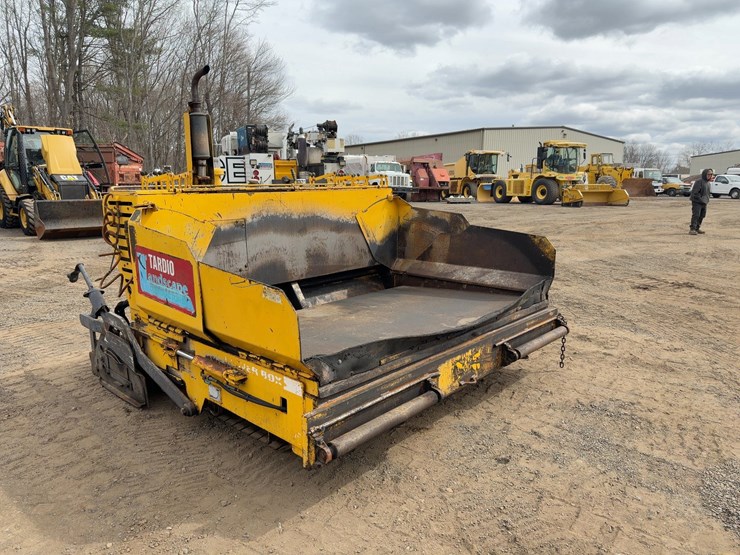 2005-gehl-1648-image-7