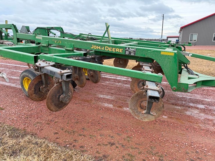 john-deere-2700-image-22