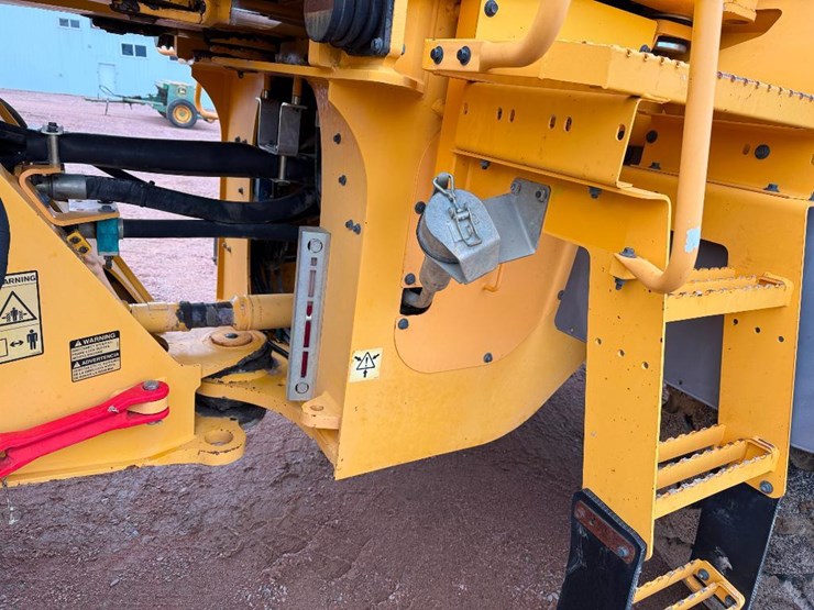 volvo-l120e-image-32