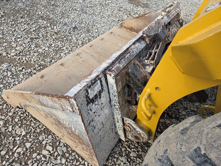 massey-ferguson-8-image-11