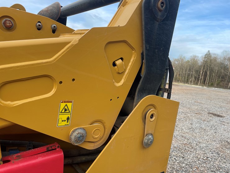 2017-caterpillar-259d-image-15