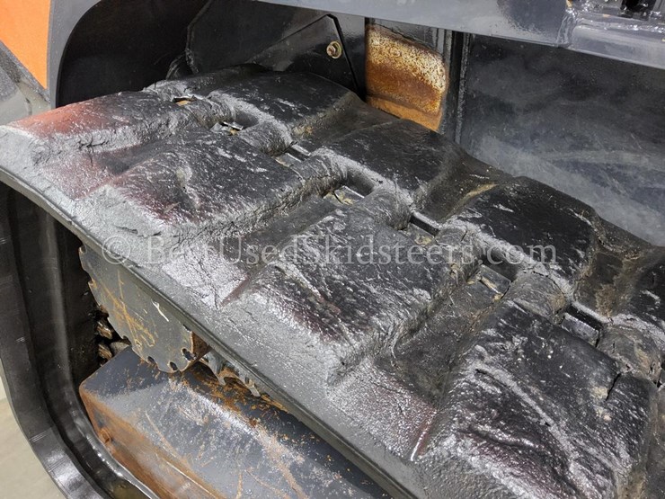 2023-kubota-svl97-2-image-15