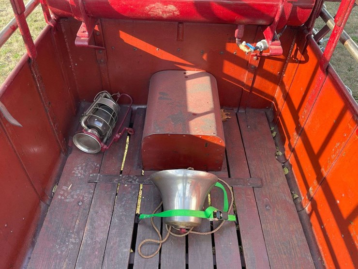 1917-american-la-france-firetruck-image-30