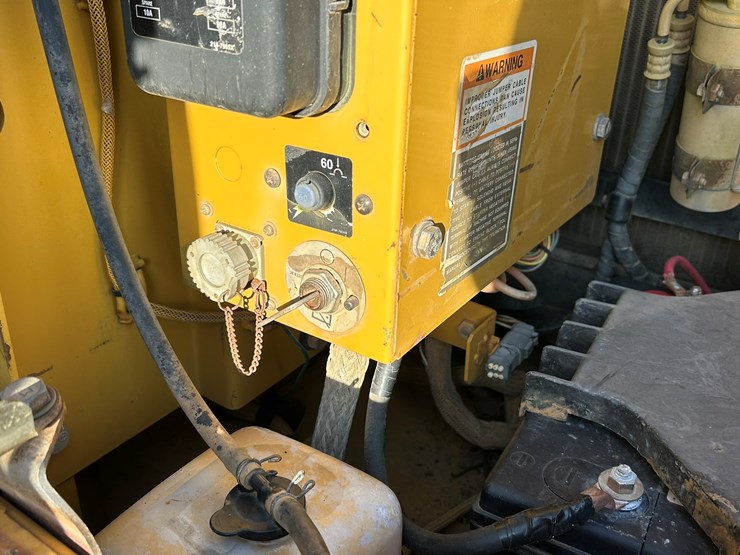 2004-caterpillar-321c-image-47