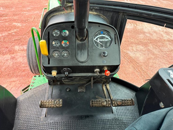 john-deere-4640-image-42