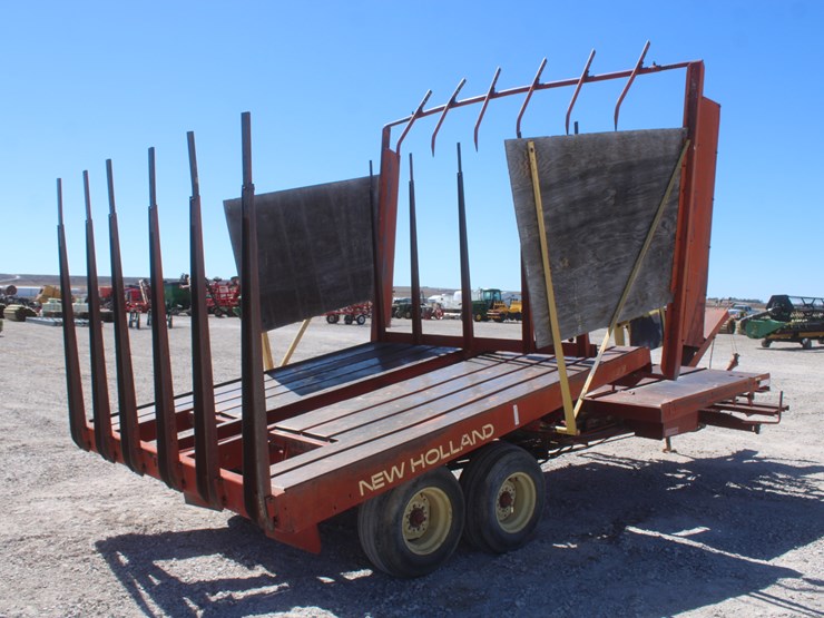 new-holland-1033-image-28