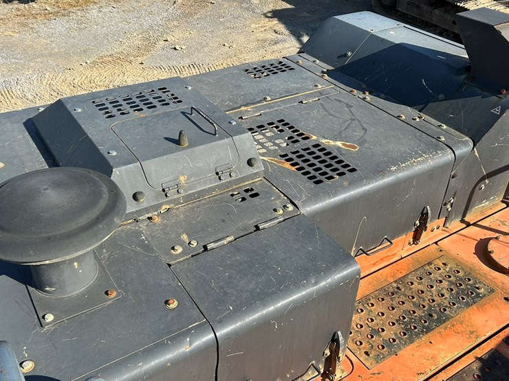 2016-hitachi-zx470-lc-6-image-34