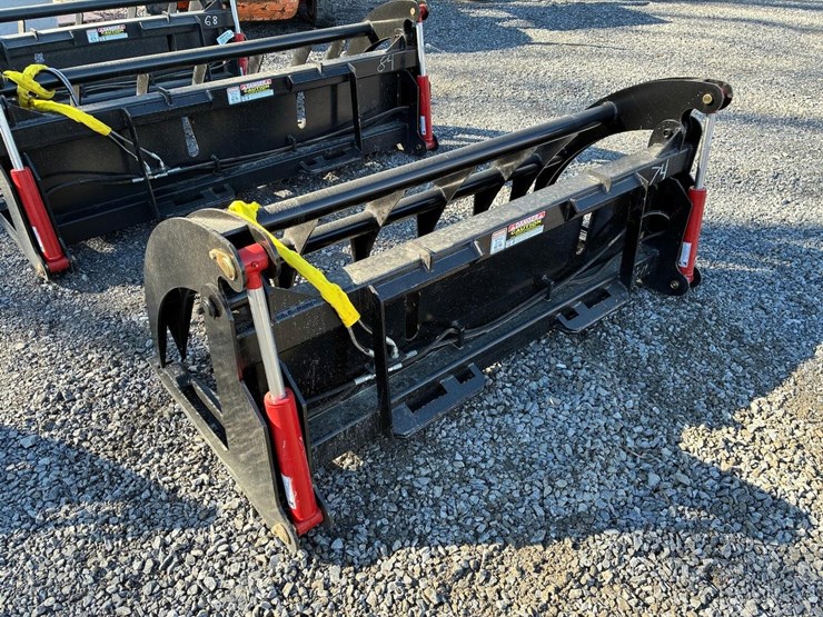 wildcat-74"-heavy-duty-skid-steer-root-rake-grapple-image-3
