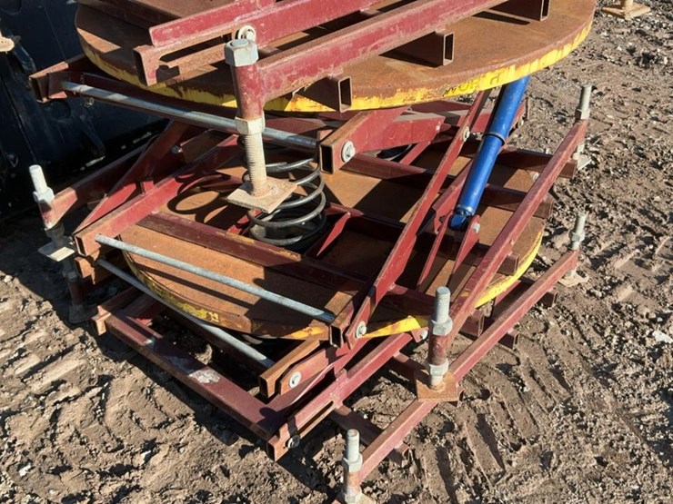 #209-•-pallet-lumber-stackers-image-11