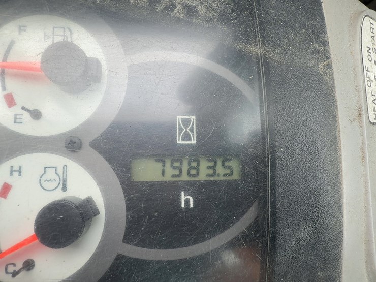 2014-komatsu-pc45mr-3-image-34