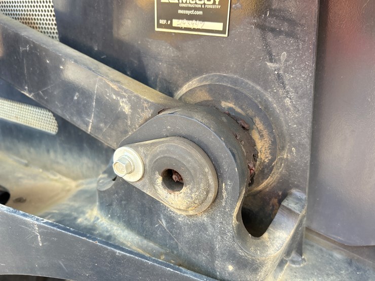 2023-kubota-svl65-2-image-26