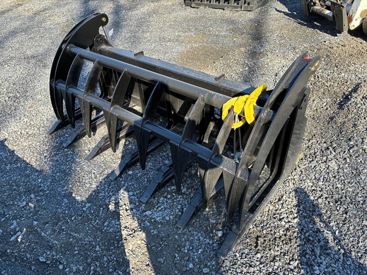 wildcat-74"-heavy-duty-skid-steer-root-rake-grapple-image-2