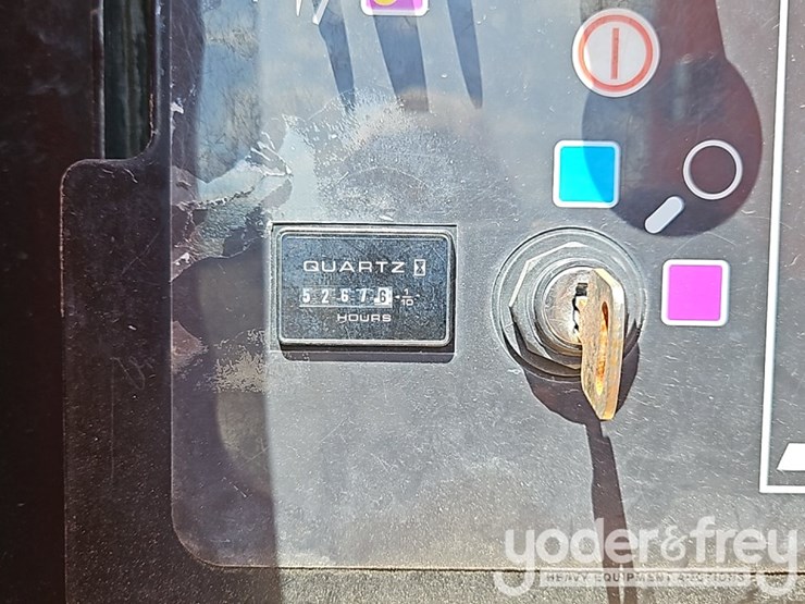 2016-jlg-600s-image-25