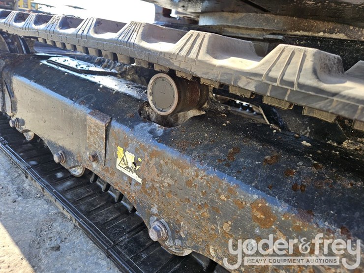 2019-kubota-kx033-4-image-25