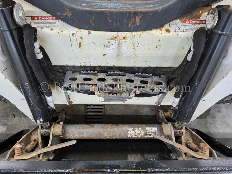 2016-bobcat-t550-image-22