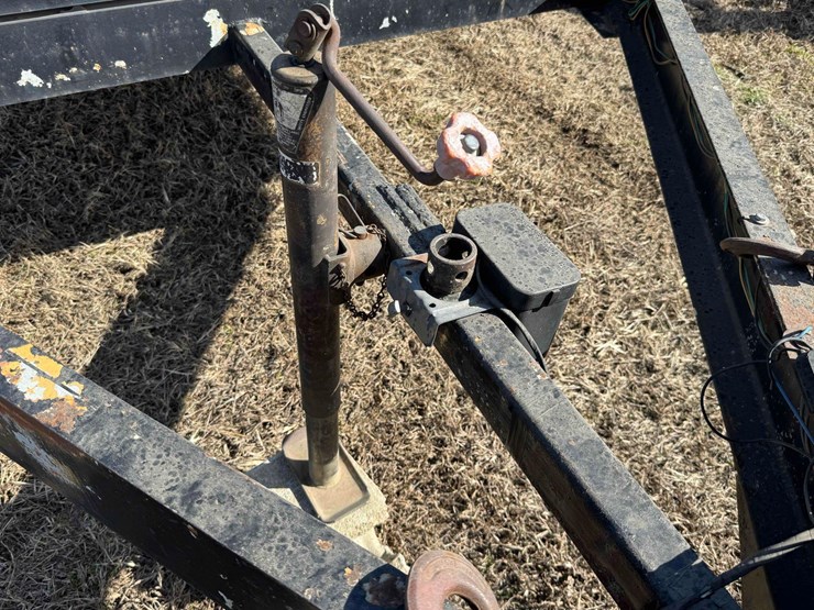 tri-axle-flat-deck-trailer,-ramps,-ball-hitch,-20'-x-8'-image-7