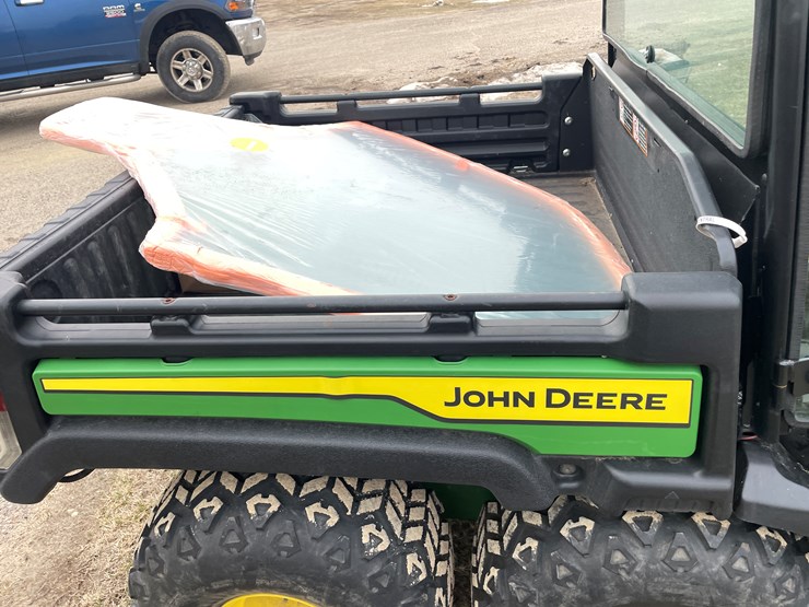 2013-john-deere-gator-image-13