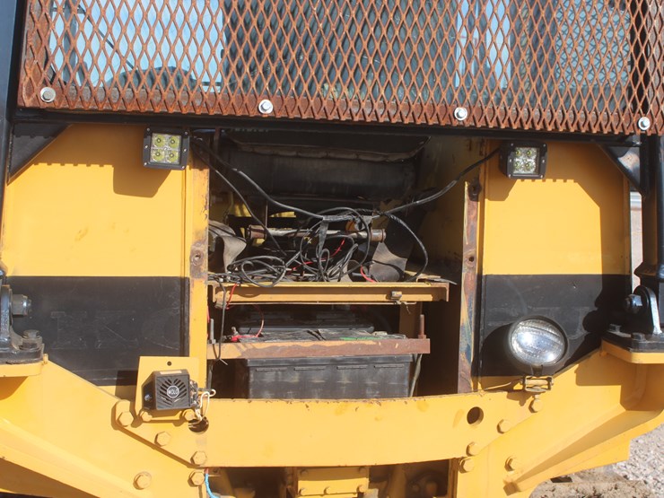 1990-komatsu-d37e-image-34