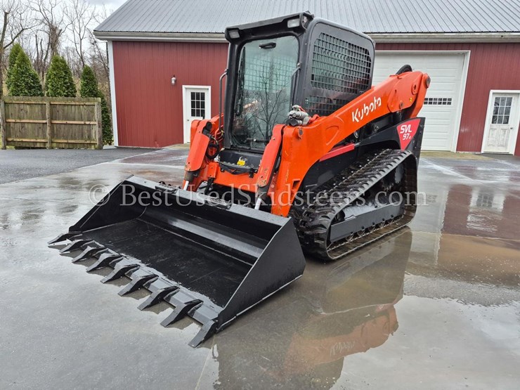 2023-kubota-svl97-2-image-1
