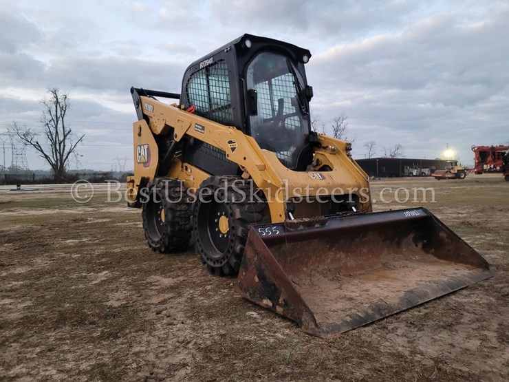 2023-caterpillar-262d3-image-6